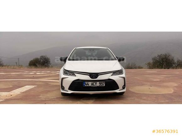 Servis bakımlı bakımı yeni 
 memurdan corolla hybrit 