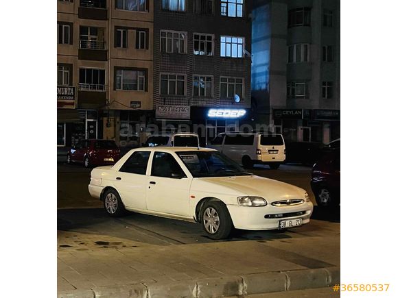 Sahibinden Ford Escort 1.6 CLX 1999 Model  100.000 km Beyaz