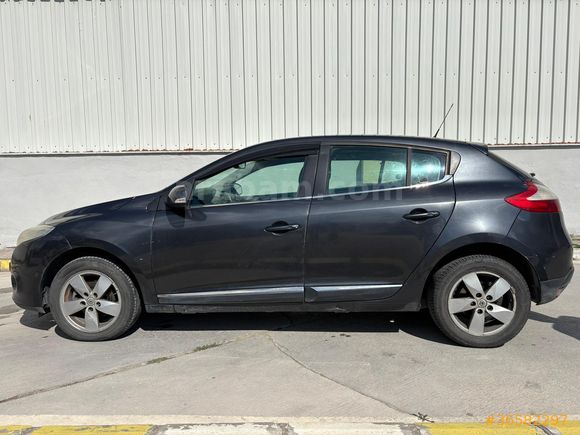 Sahibinden Renault Megane 1.5 dCi Expression Plus 2011 Model 