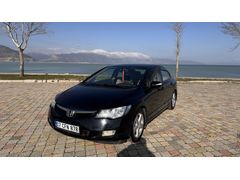 Sahibinden Honda Civic 1.6 i-vtec premıum 180.000 km