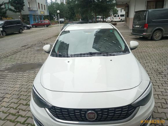 Sahibinden Fiat Egea 1.4 Fire Easy 2020 Model  141000 km Beyaz