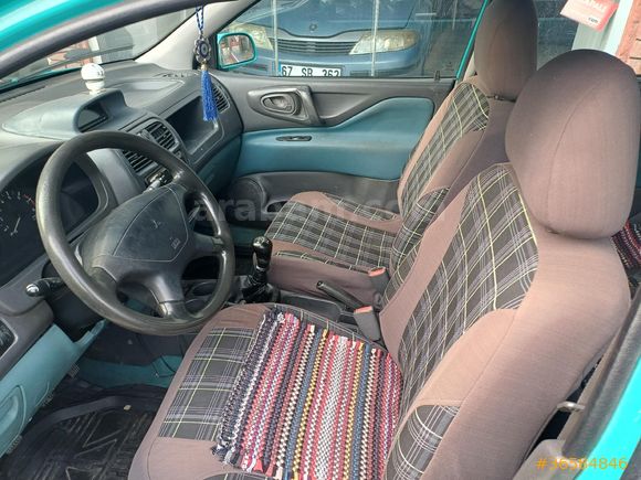 Galeriden Mitsubishi Space Star 1.3 Comfort 2000 Model KLİMALI