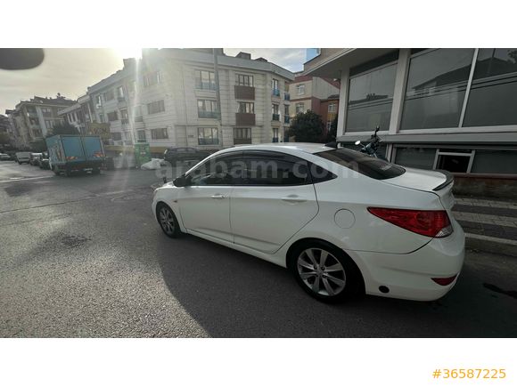 Sahibinden Hyundai Accent Blue 1.4 D-CVVT Mode Plus 2017 Model 
