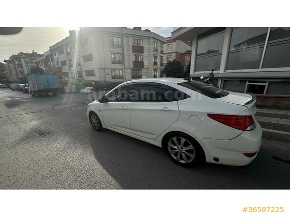 Sahibinden Hyundai Accent Blue 1.4 D-CVVT Mode Plus 2017 Model 