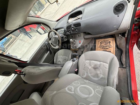 Sahibinden Renault Kangoo 1.5 dCi Expression 2008 Model  150.000 km Kırmızı