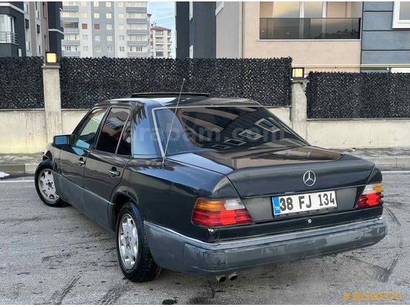 BEŞLER AUTO DAN SATILIK 200 E OTOMATİK KLİMALI SANRUFLU