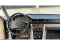 BEŞLER AUTO DAN SATILIK 200 E OTOMATİK KLİMALI SANRUFLU