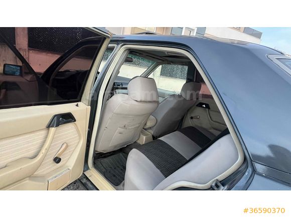 BEŞLER AUTO DAN SATILIK 200 E OTOMATİK KLİMALI SANRUFLU
