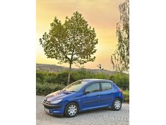 Sahibinden Peugeot 206 1.4 XR 2001 Model
110 favoriye özel fiyat acil  
