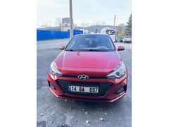 Sahibinden Full paket Hyundai i20 1.4 MPI Elite Smart Panaromik Cam Tavan 2018 Model  