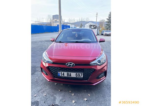Sahibinden Full paket Hyundai i20 1.4 MPI Elite Smart Panaromik Cam Tavan 2018 Model  