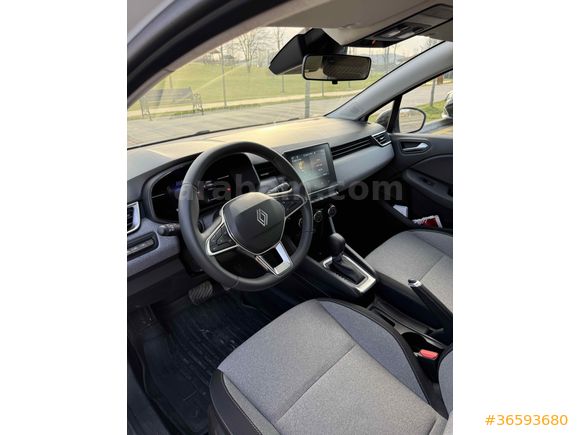 Sahibinden Renault Clio 1.0 TCe Evolution 2025 Model 