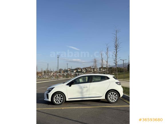 Sahibinden Renault Clio 1.0 TCe Evolution 2025 Model 