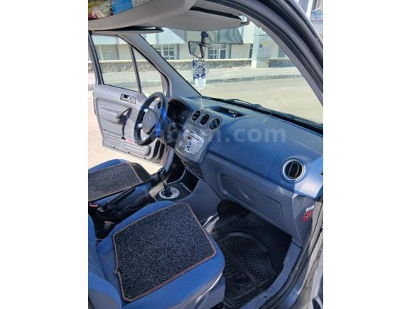 Sahibinden Ford Tourneo Connect 1.8 TDCI GLX 2010 Model