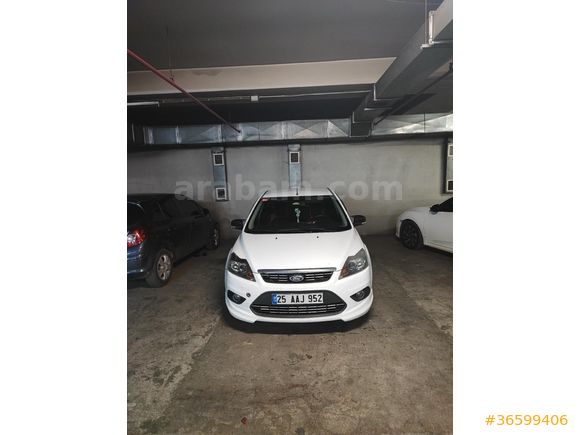 Sahibinden Ford Focus 1.6 Collection 2011 Model  123.000 km Beyaz