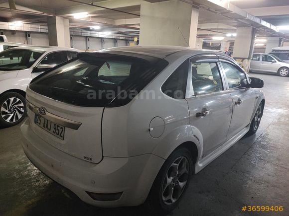 Sahibinden Ford Focus 1.6 Collection 2011 Model  123.000 km Beyaz