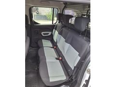 2.Sahibinden Citroen Berlingo 1.5 BlueHDI Feel Stil 2020 Model    sağ arka çamurluk ve marspiyel alt kısımda lokal boya var trameri yok