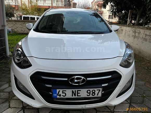 Sahibinden Hyundai i30 1.6 CRDi CW Style 2015 Model Manisa