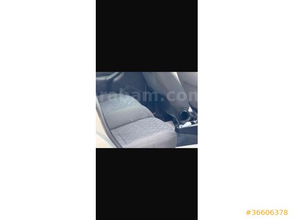 Sahibinden Ford Focus 1.6 Ghia 2001 Model  293.000 km Gri (metalik)