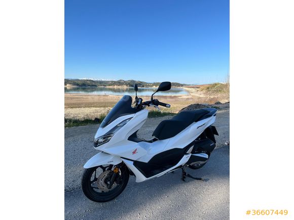 Memurdan Honda PCX 125