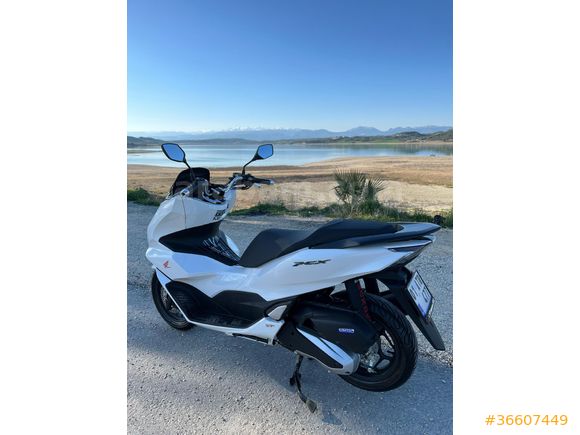Memurdan Honda PCX 125