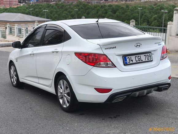 Sahibinden Hyundai Accent Blue 1.6 CRDI Mode Plus 2013 Model 