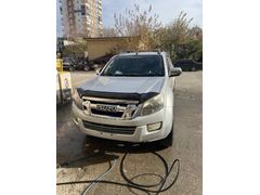 Galeriden Isuzu D-Max 2.5 4x4 LTD 2016 Model Adana