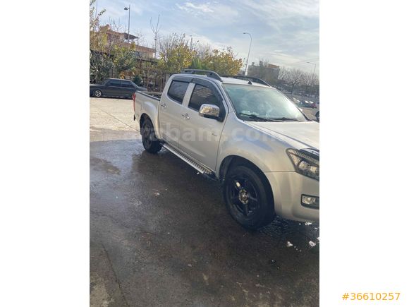 Galeriden Isuzu D-Max 2.5 4x4 LTD 2016 Model Adana