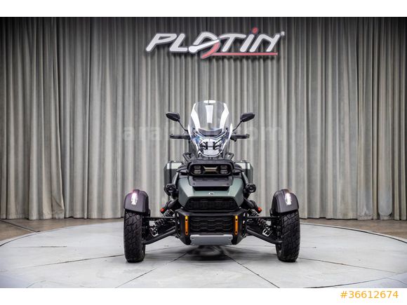 2025 CAN-AM CANYON REDROCK