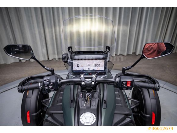 2025 CAN-AM CANYON REDROCK