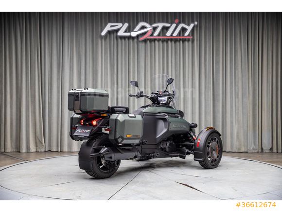 2025 CAN-AM CANYON REDROCK