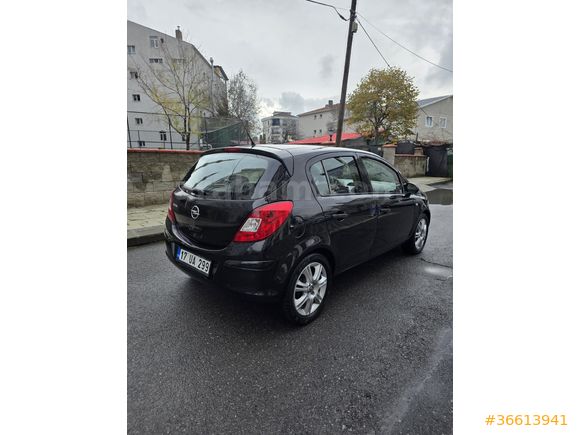 Galeriden Opel Corsa 1.2 Twinport Essentia 2012 Model İstanbul