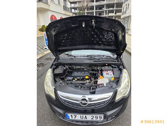 Galeriden Opel Corsa 1.2 Twinport Essentia 2012 Model İstanbul