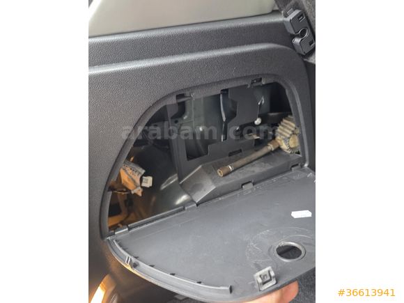Galeriden Opel Corsa 1.2 Twinport Essentia 2012 Model İstanbul