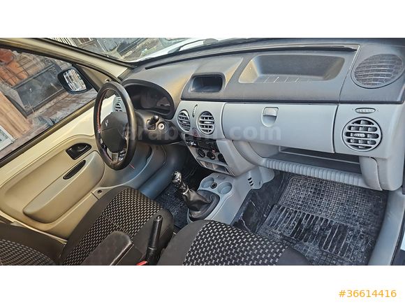 Sahibinden Renault Kangoo 1.5 dCi Expression 2012 Model