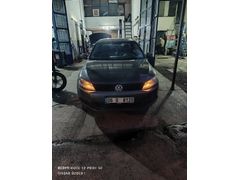 Sahibinden Volkswagen Jetta 1.6 TDi Trendline 2012 Model  198.000 km Gri (titanyum)