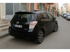 Sahibinden Toyota Corolla 2.0 D-4D Verso 2011 Model