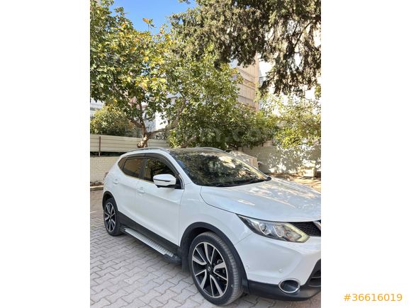 Sahibinden Nissan Qashqai 1.6 dCi Black Edition premium pack 2014 Model 