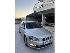 Sahibinden Volkswagen Passat 1.6 TDi BlueMotion Comfortline 2013 Model  261.000 km Gri (titanyum)