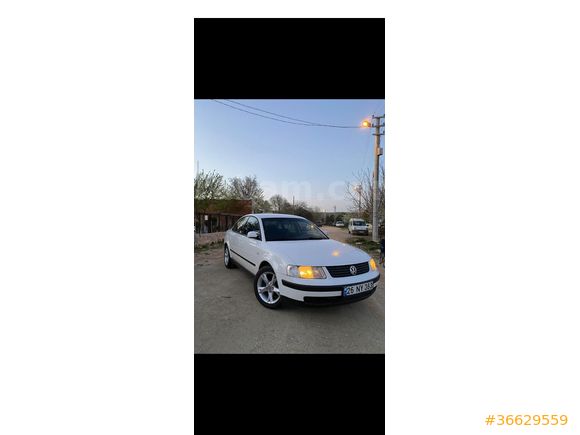 Sahibinden Volkswagen Passat 1.8 Comfortline 2000 Model  265.000 km Beyaz