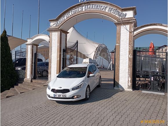 Sahibinden Kia Ceed 1.6 CRDi Concept 2012 Model