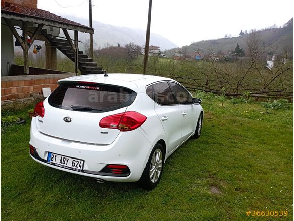 Sahibinden Kia Ceed 1.6 CRDi Concept 2012 Model