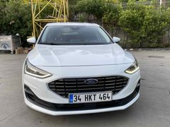 SAHİBİNDEN 56.000 KM’DE SIFIR AYARINDA 2023 FOCUS 