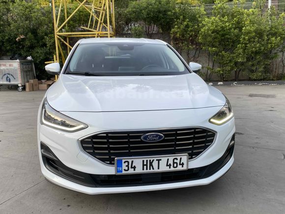 SAHİBİNDEN 56.000 KM’DE SIFIR AYARINDA 2023 FOCUS 