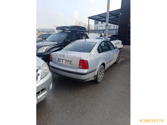 Sahibinden Volkswagen Passat 1.8 Basic 1999 Model