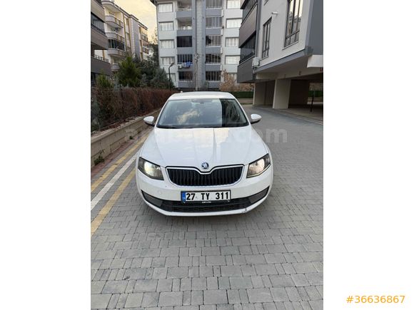 Sahibinden Skoda Octavia 1.6 TDI Style 2015 Model  265.000 km Beyaz