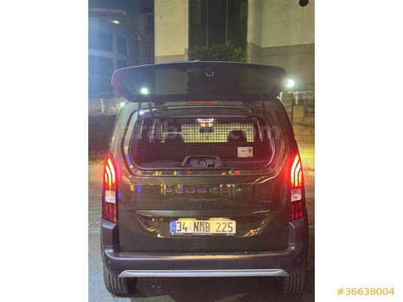 Sahibinden Peugeot Rifter 1.5 BlueHDI GT 2025 Model İstanbul