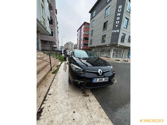 Sahibinden Renault Fluence 1.5 dCi 110 luk Icon 2015 Model  232.000 km Siyah