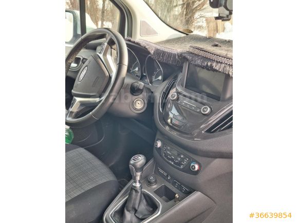 Sahibinden Ford Tourneo Courier 1.5 TDCi Journey Titanium Plus 2021 Model