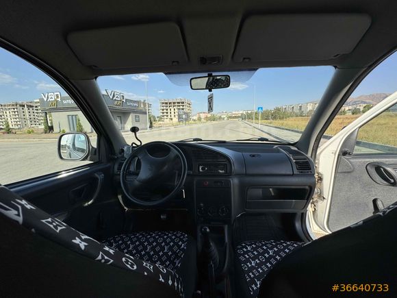 Sahibinden Citroen Berlingo 1.9 D SX 2001 Model  210000 km Beyaz
